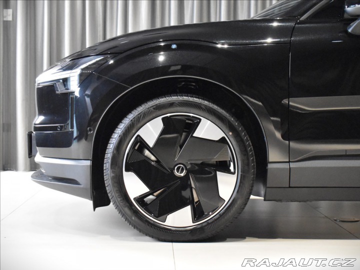 Volvo EX30 0,0 TwinMotorPerformance 2025