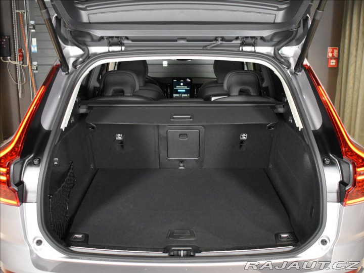 Volvo XC60 2,0 T6  Plus Bright 2025