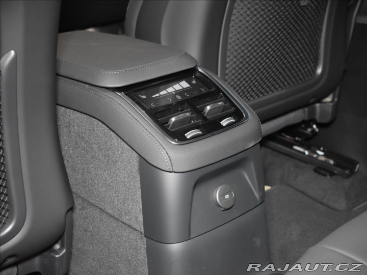 Volvo XC90 2,0 T8 AWD Plus Bright  P 2025