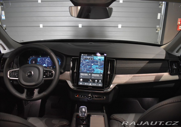 Volvo XC90 2,0 T8 AWD Plus Bright  P 2025