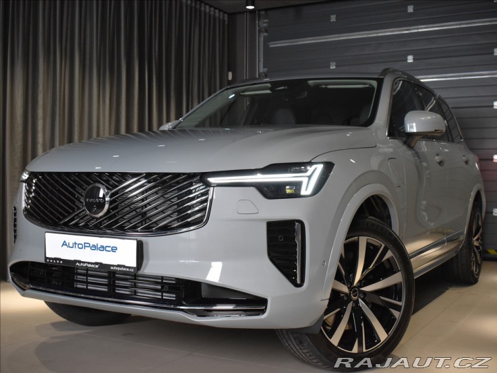 Volvo XC90 2,0 T8 AWD Plus Bright P 2025