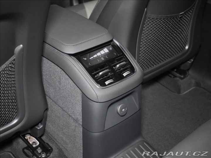 Volvo XC90 2,0 T8 AWD Plus Bright P 2025