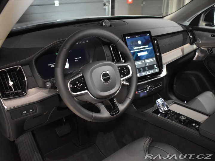 Volvo XC90 2,0 T8 Plus Dark 2025