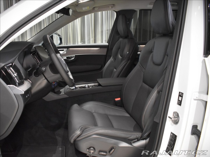 Volvo XC90 2,0 T8 Plus Dark 2025