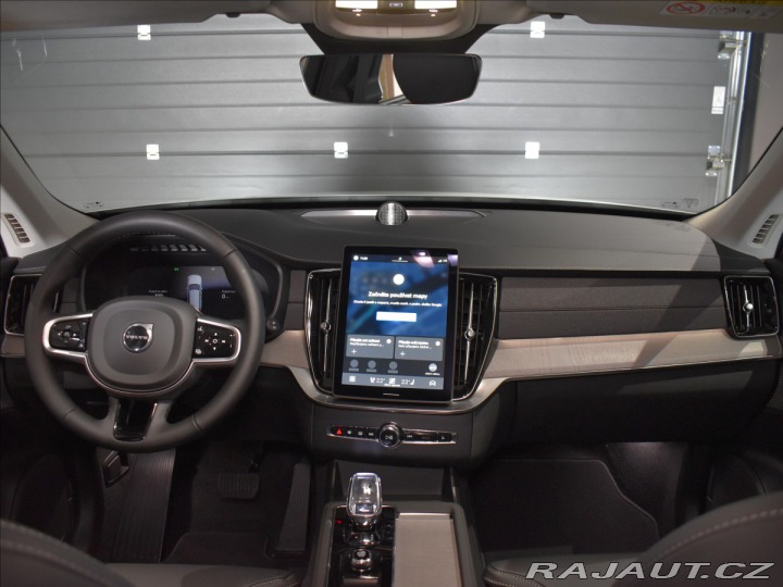 Volvo XC90 2,0 T8 Plus Dark 2025