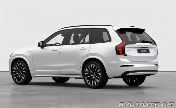 Volvo XC90 2,0 T8 Plus Dark 2025