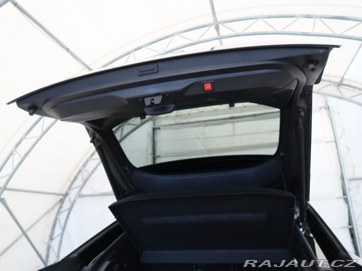 Peugeot 3008 ELECTRO,CZ,1Maj,e-GT,73kW 2024