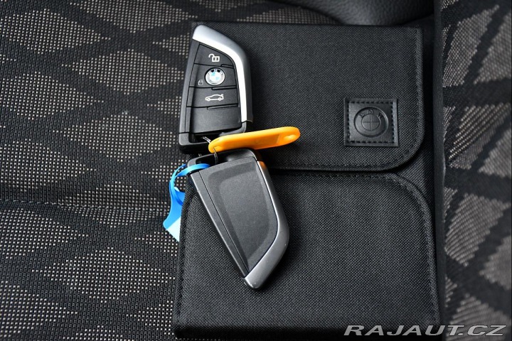 BMW X1 xDrive20D REZERVACE 2021