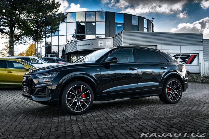 Audi Q8 50TDI S-line Matrix HUD B 2019