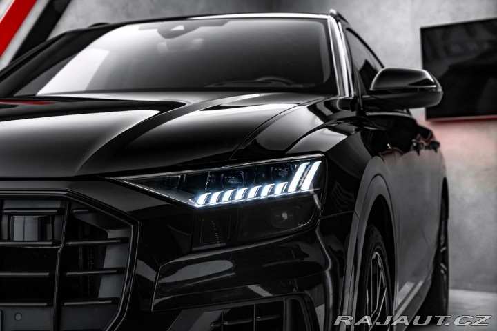 Audi Q8 50TDI S-line Matrix HUD B 2019