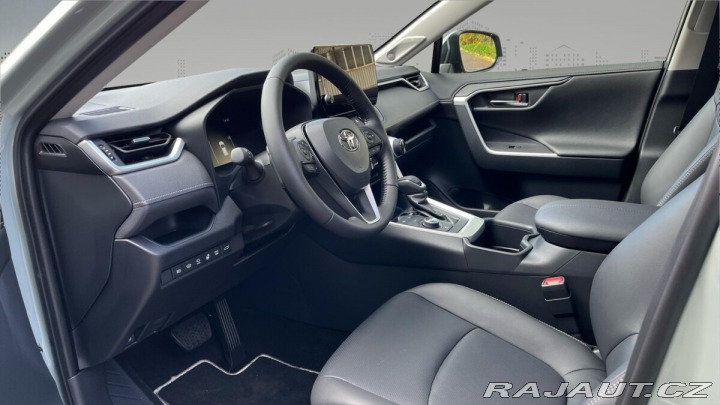 Toyota RAV4 2,5 Hybrid CVT 4x4 Execut 2025