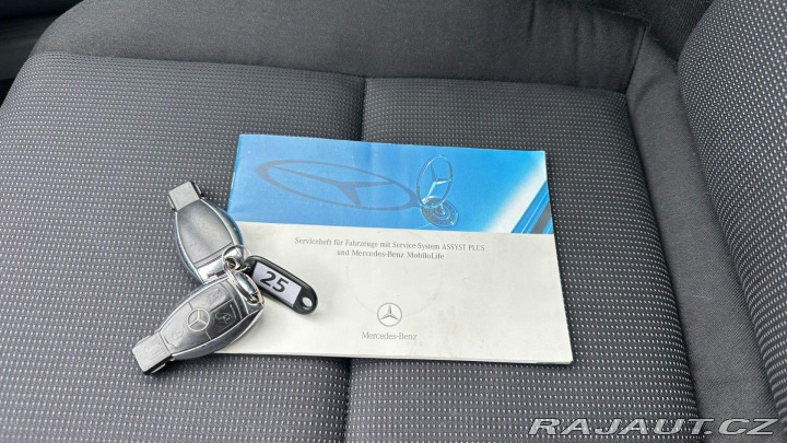 Mercedes-Benz C C 180K 115kW REZERVOVANO 2008