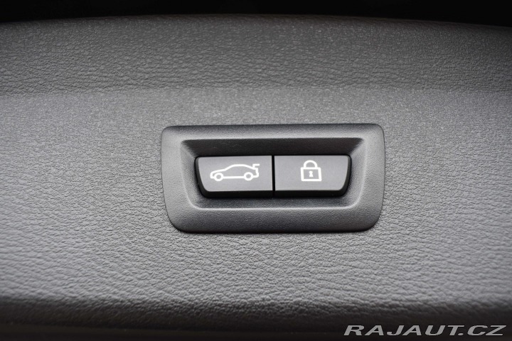 BMW X1 xDrive20d TAŽNÉ*REZERVACE 2021