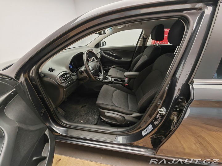 Hyundai i30 2022