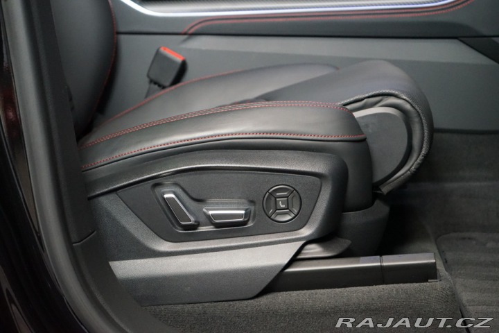 Audi RS Q8 MATRIX*MASÁŽ*PPF*ZÁRUKA*H 2023