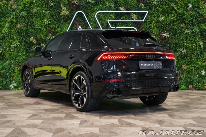 Audi RS Q8 MATRIX*MASÁŽ*PPF*ZÁRUKA*H 2023