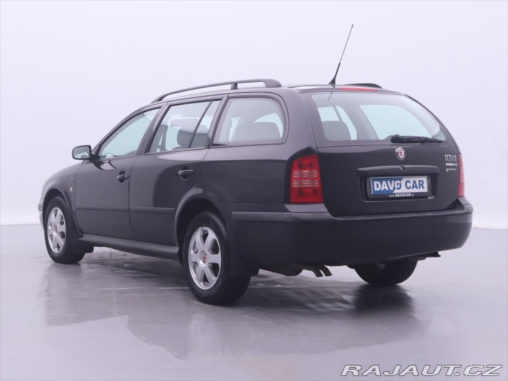 Škoda Octavia 1,6 i 75kW Ambiente Klima 2003