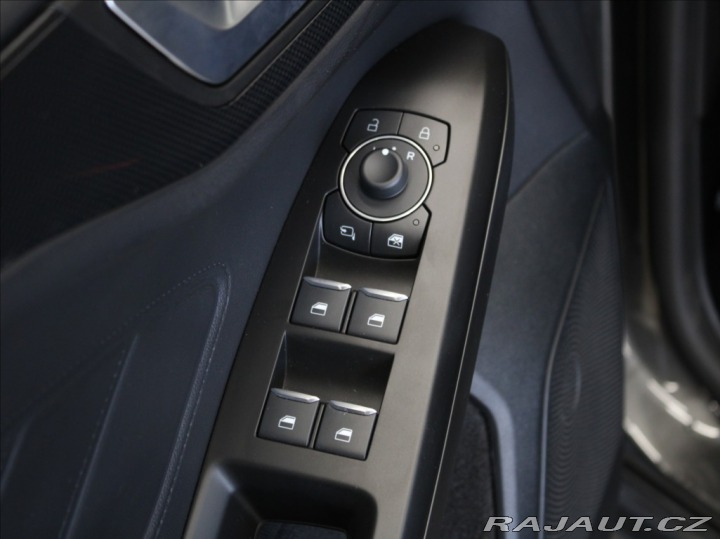 Ford Focus 1,0 EB 115kW AT ST-Line P 2023