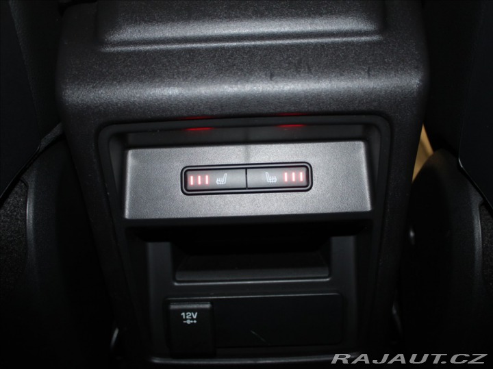 Land Rover Discovery Sport 2,0 D150 4x4 AT Tažné 92t 2017
