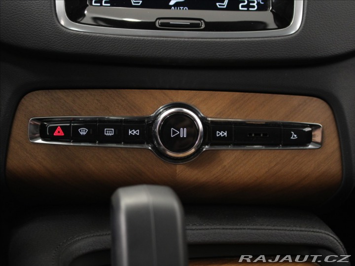 Volvo XC90 2,0 B5 AWD Insc. Akční CE 2022