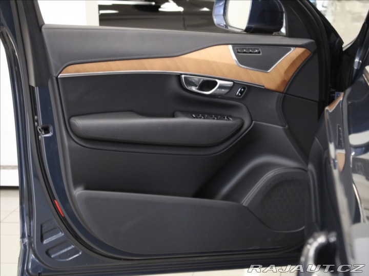 Volvo XC90 2,0 B5 AWD Insc. Akční CE 2022