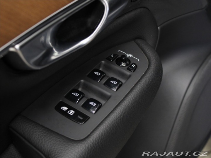 Volvo XC90 2,0 B5 AWD Insc. Akční CE 2022