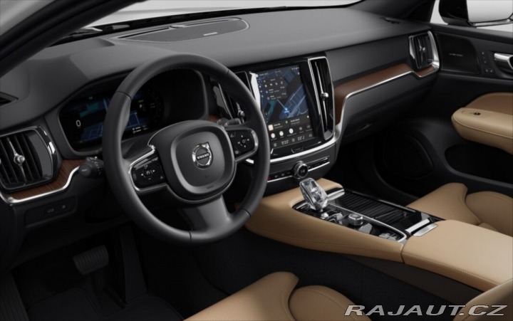 Volvo V60 2,0 T8 Plus Dark 2025
