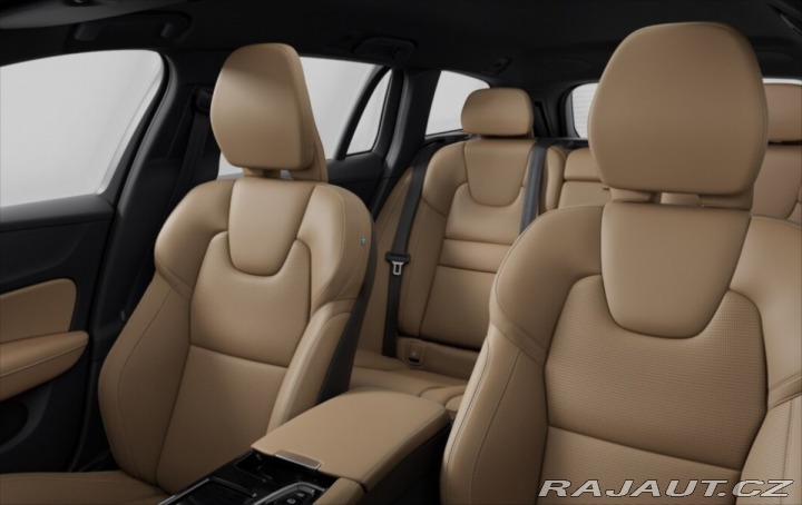 Volvo V60 2,0 T8 Plus Dark 2025