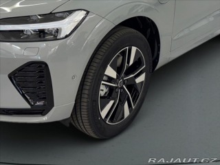 Volvo XC60 2,0 T6 AWD Plus Dark 6887 2025