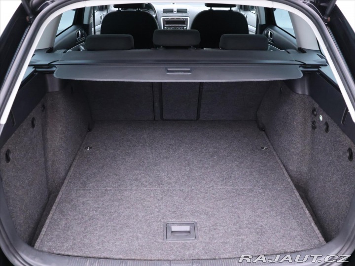 Škoda Octavia 1,6 TDI Aut.Klima Tažné 2010