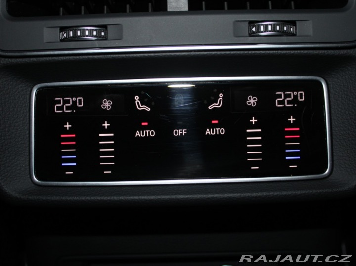 Audi Q7 3,0 50TDi S-Line VZDUCH 9 2021