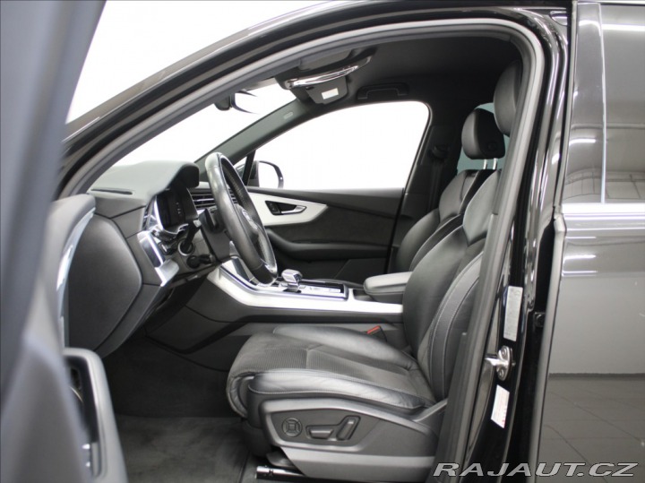 Audi Q7 3,0 50TDi S-Line VZDUCH 9 2021