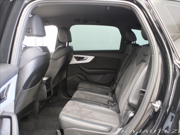 Audi Q7 3,0 50TDi S-Line VZDUCH 9 2021