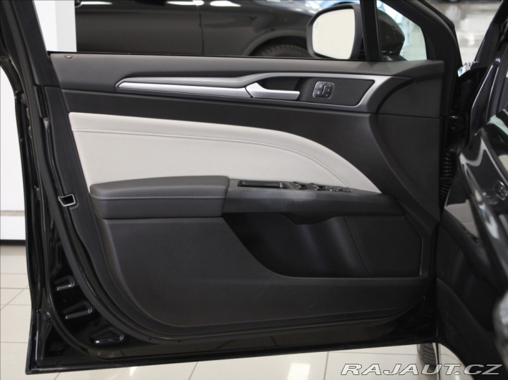 Ford Mondeo 2,0 EB 177kW AT PANO.Kůže 2017