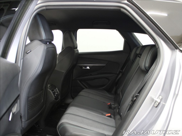 Peugeot 3008 1,5 HDi 96kW AT Allure ČR 2024