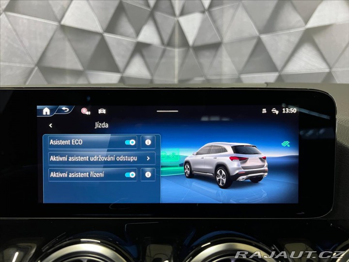 Mercedes-Benz GLA 250e EQ HYBRID 8G-DCT AMG 2025