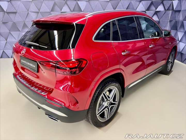 Mercedes-Benz GLA 250e EQ HYBRID 8G-DCT AMG 2025