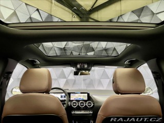 Mercedes-Benz GLA 250e EQ HYBRID 8G-DCT AMG 2025