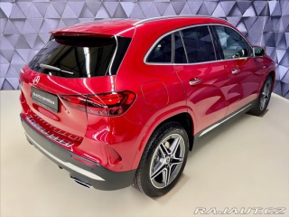 Mercedes-Benz GLA 250e EQ HYBRID 8G-DCT AMG 2025