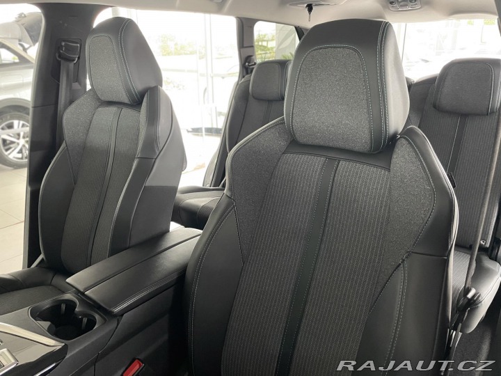 Peugeot 5008 1,5BlueHDi AT8*REZERVACE! 2021