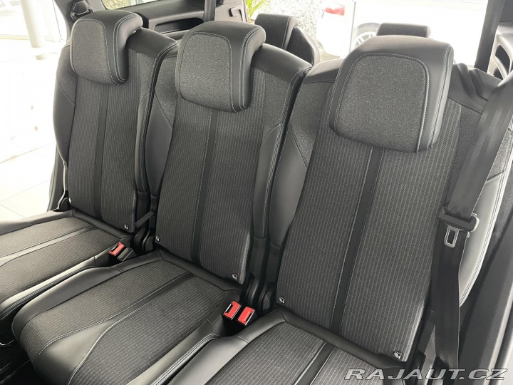 Peugeot 5008 1,5BlueHDi AT8*REZERVACE! 2021