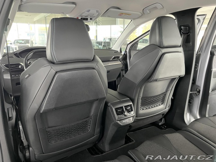 Peugeot 5008 1,5BlueHDi AT8*REZERVACE! 2021