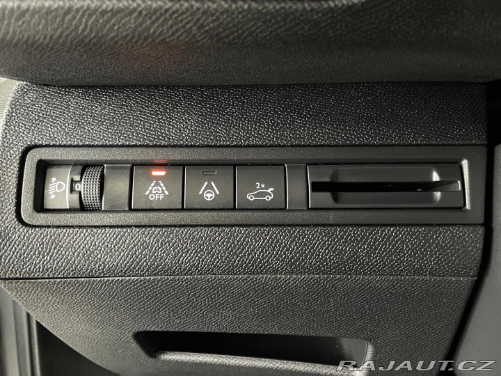 Peugeot 5008 1,5BlueHDi AT8*REZERVACE! 2021