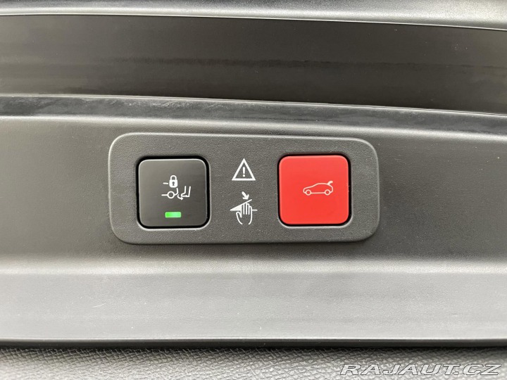 Peugeot 5008 1,5BlueHDi AT8*REZERVACE! 2021