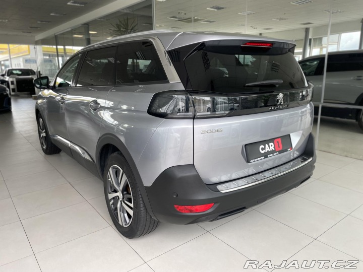 Peugeot 5008 1,5BlueHDi AT8*REZERVACE! 2021