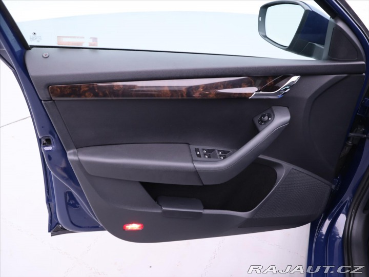 Škoda Octavia 1,4 TSI DSG Elegance+ Xen 2013