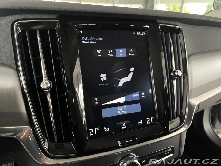 Volvo V90 D4 140kW Aut*Keyless*Tažn 2019