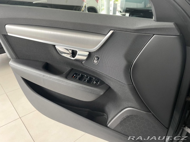 Volvo V90 D4 140kW Aut*Keyless*REZE 2019