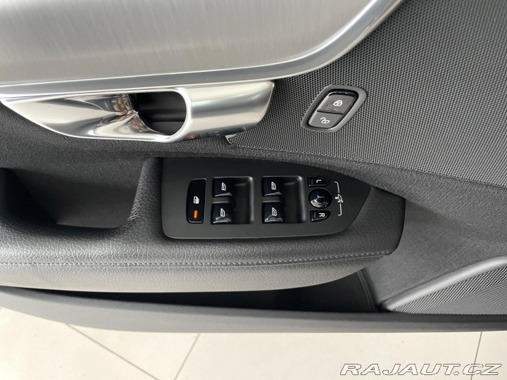 Volvo V90 D4 140kW Aut*Keyless*REZE 2019