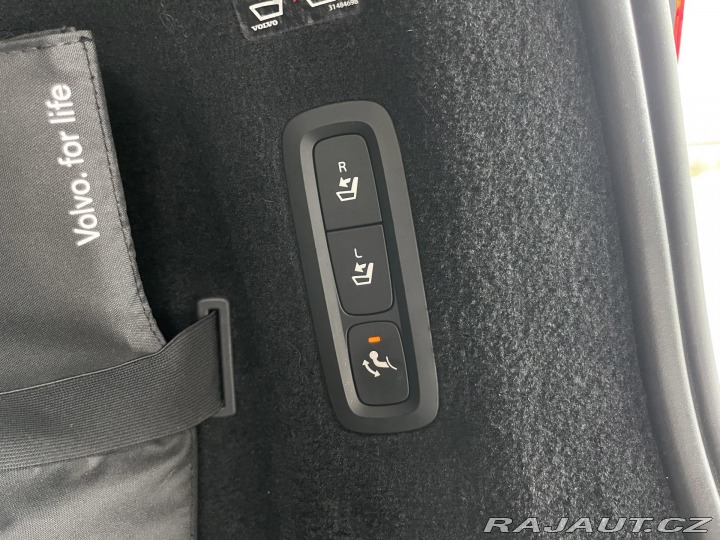 Volvo V90 D4 140kW Aut*Keyless*Tažn 2019